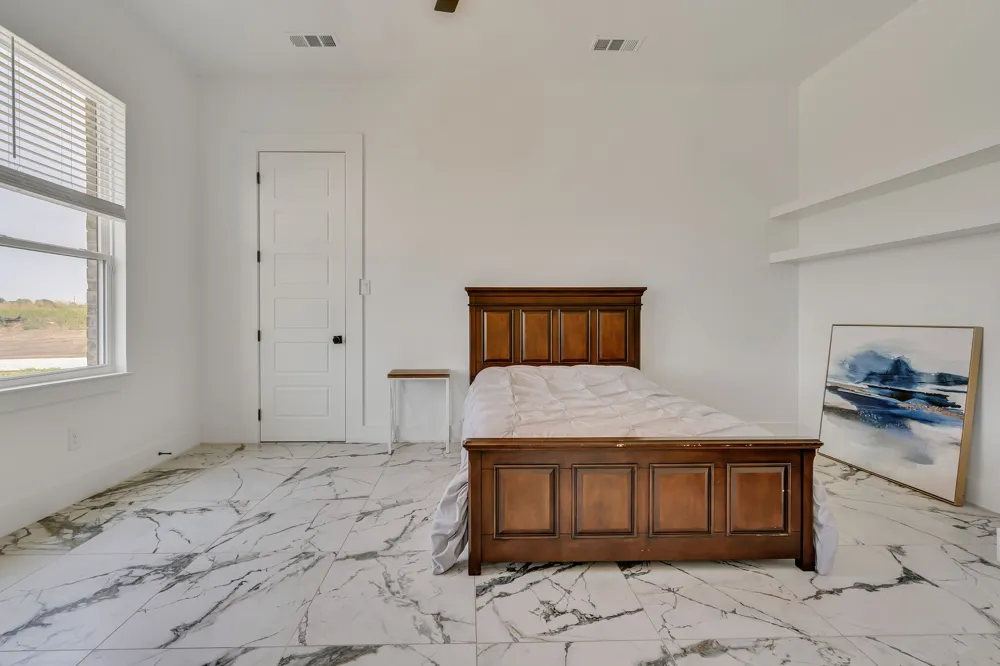7299 Tom Trail Krum, TX 76249