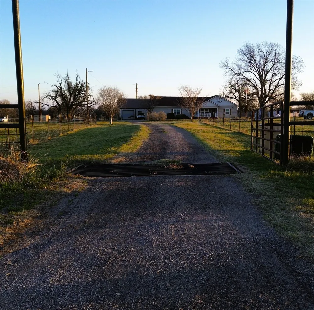 12301 HWY 36 Comanche, TX 76442