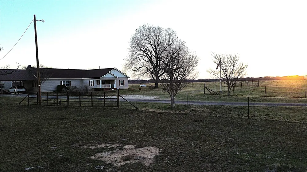 12301 HWY 36 Comanche, TX 76442