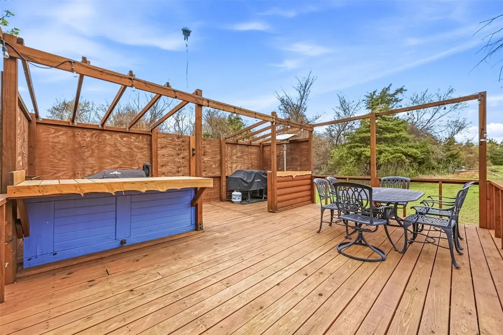 17311 E Us-82 Honey Grove, TX 75446
