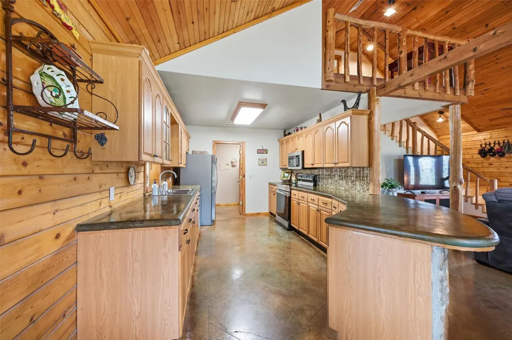 17311 E Us-82 Honey Grove, TX 75446