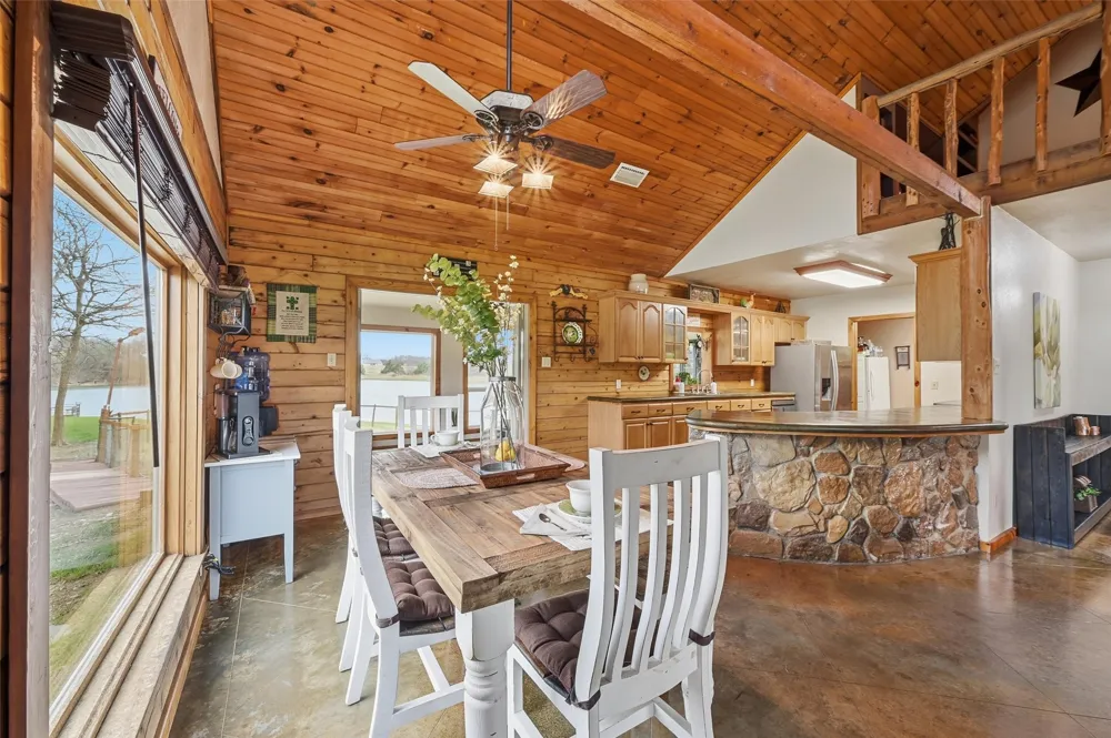 17311 E Us-82 Honey Grove, TX 75446
