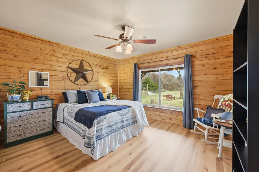 17311 E Us-82 Honey Grove, TX 75446