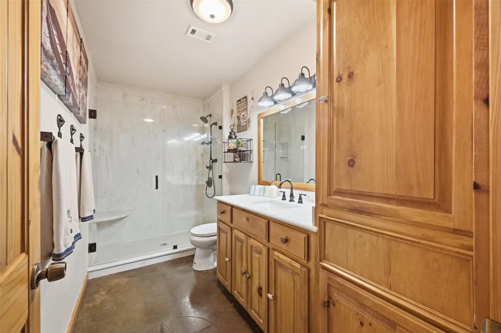 17311 E Us-82 Honey Grove, TX 75446