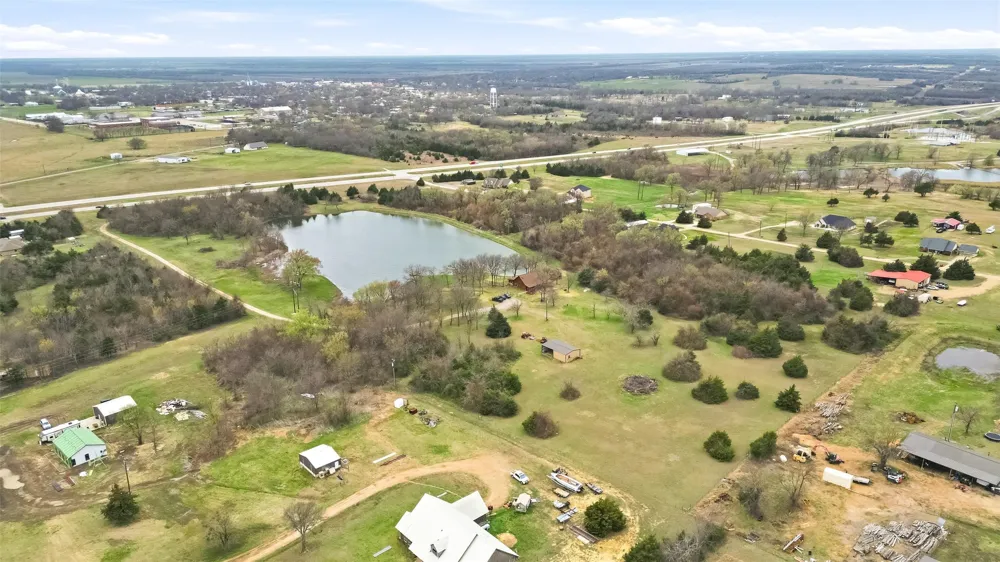 17311 E Us-82 Honey Grove, TX 75446