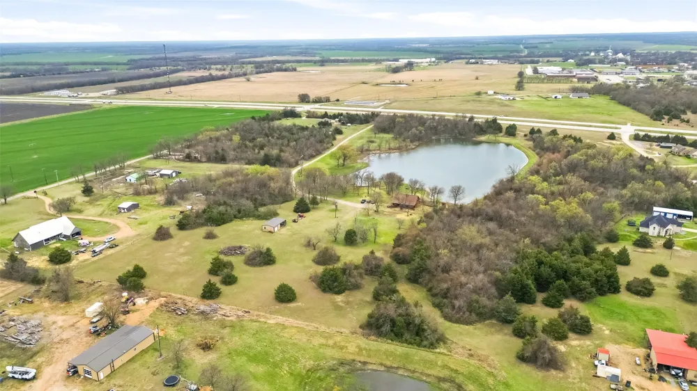 17311 E Us-82 Honey Grove, TX 75446
