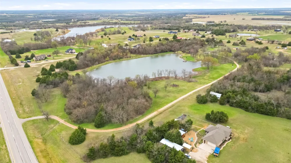 17311 E Us-82 Honey Grove, TX 75446