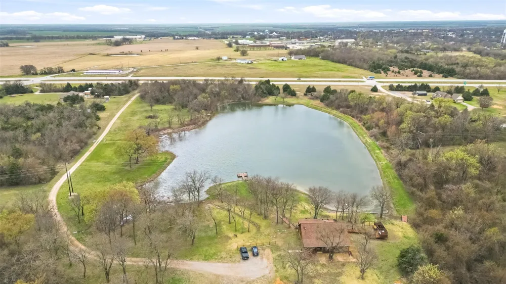 17311 E Us-82 Honey Grove, TX 75446