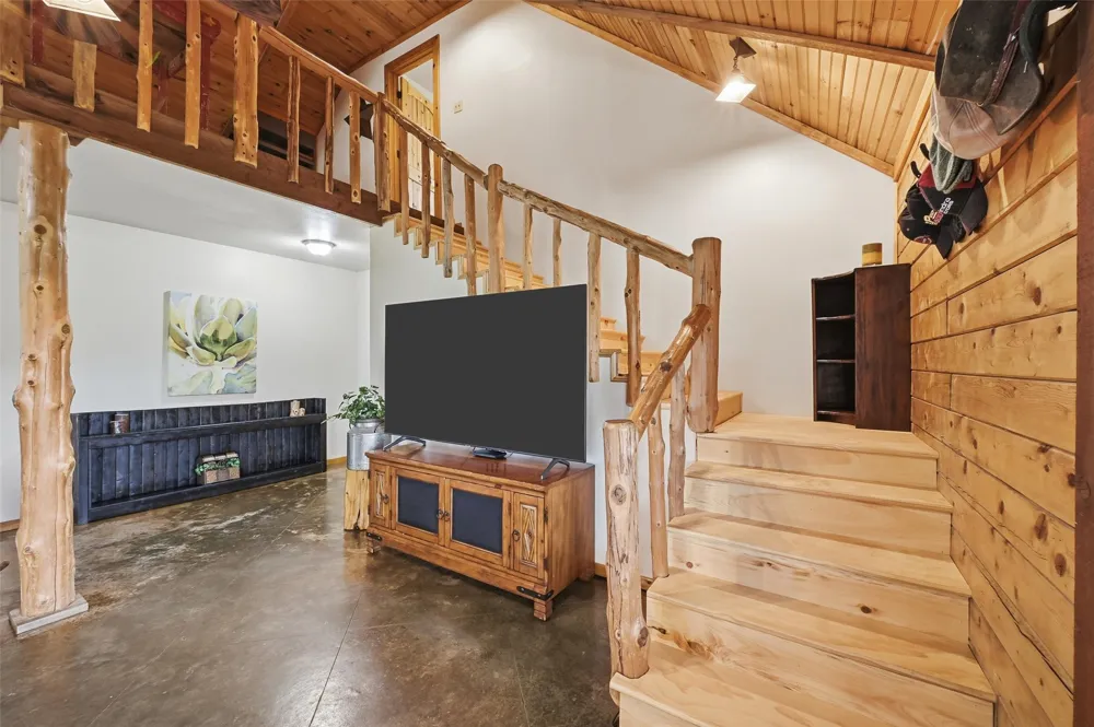 17311 E Us-82 Honey Grove, TX 75446