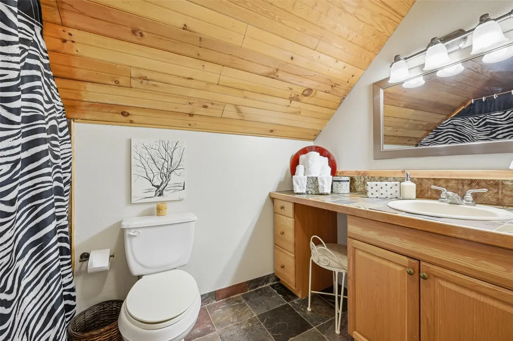 17311 E Us-82 Honey Grove, TX 75446