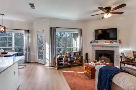 7151 Gaston Avenue #408
