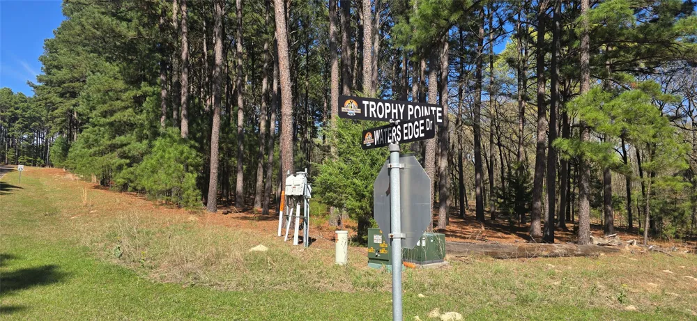 8300 Trophy Point Larue, TX 75770