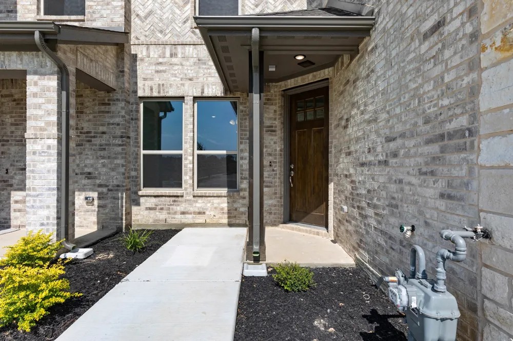 1987 Gentle Oak Trail Corinth, TX 76210