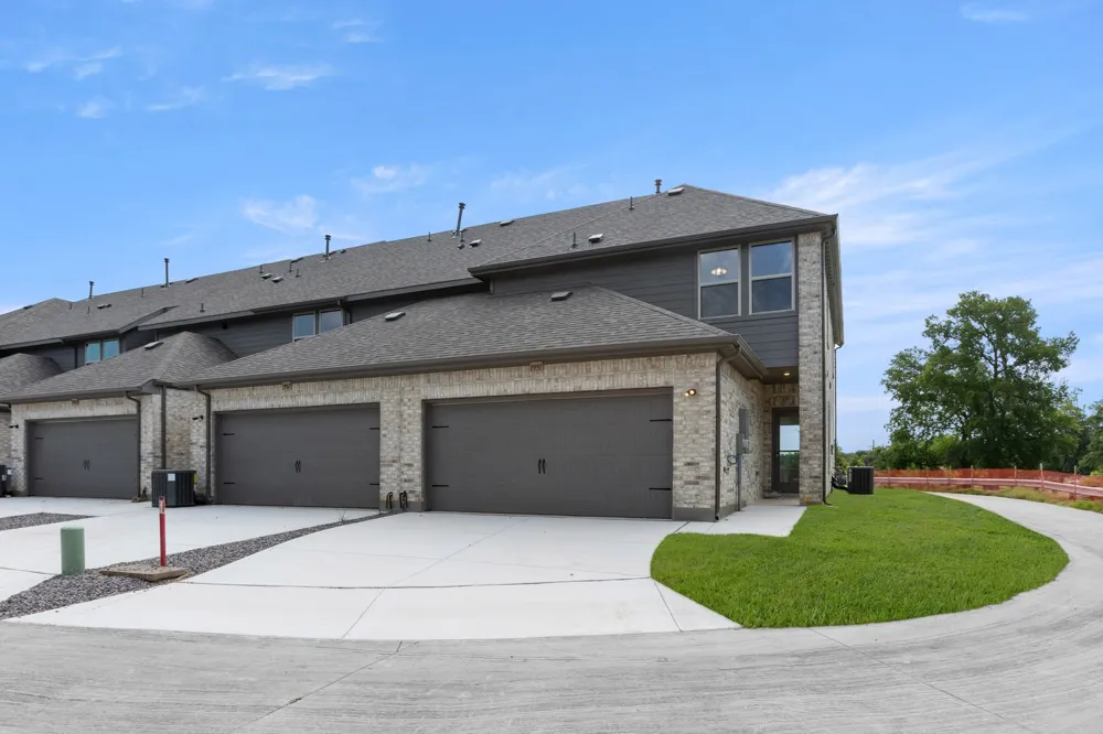 1991 Gentle Oak Trail Corinth, TX 76210