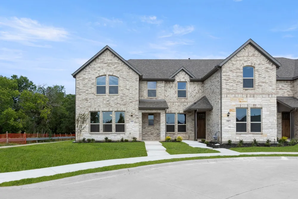 1991 Gentle Oak Trail Corinth, TX 76210