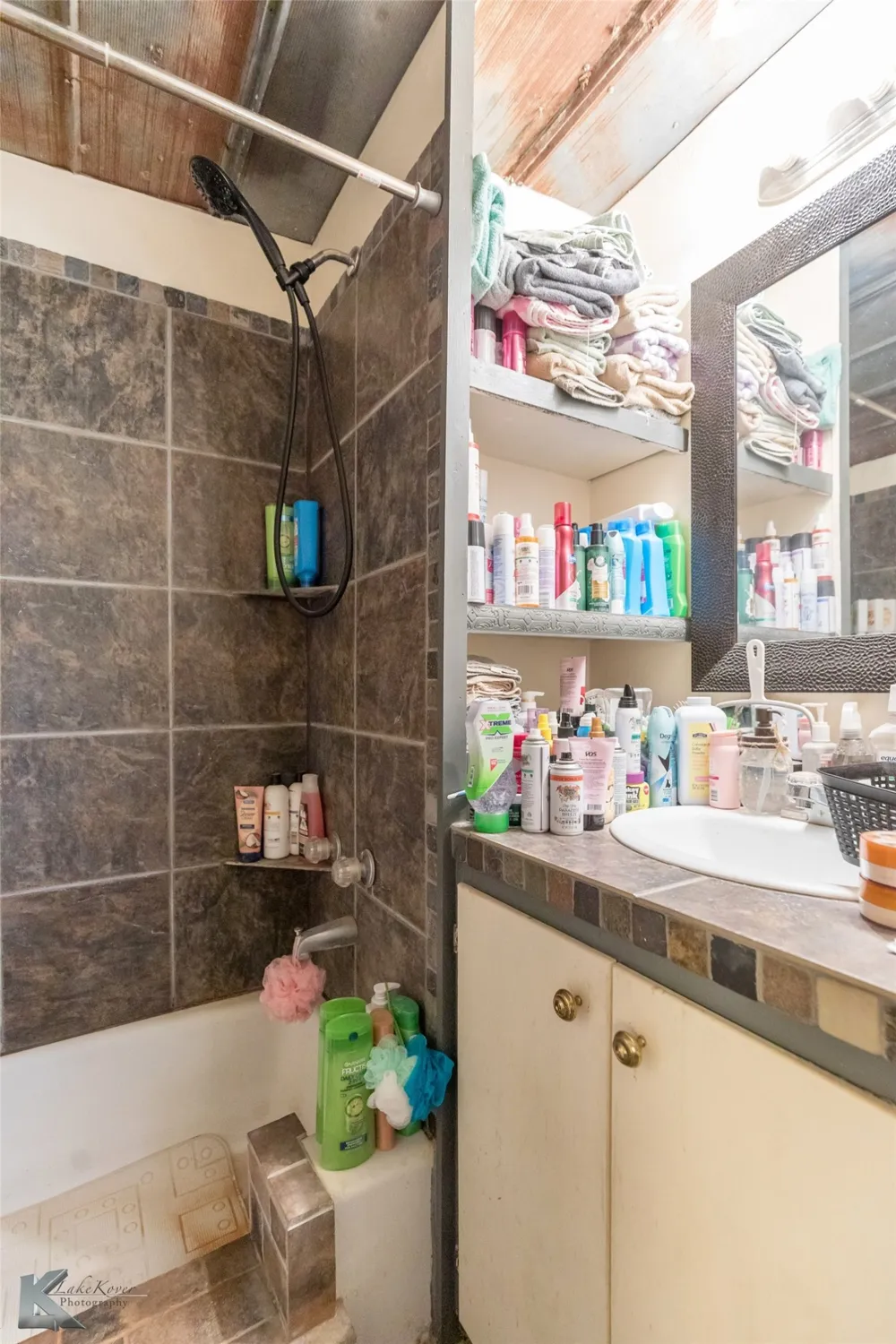 576 Mccartney Lane Tye, TX 79563