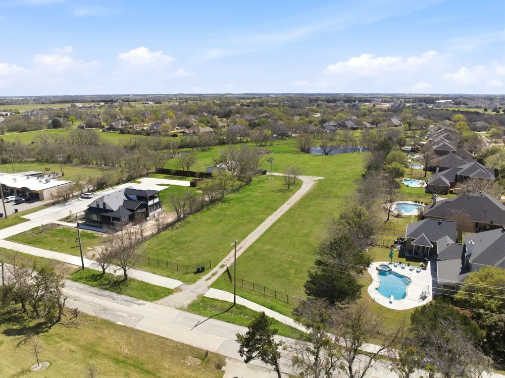 313 Hubbard Drive Heath, TX 75032