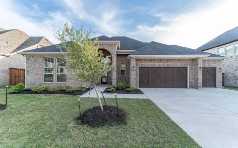 1855 Navarre Way