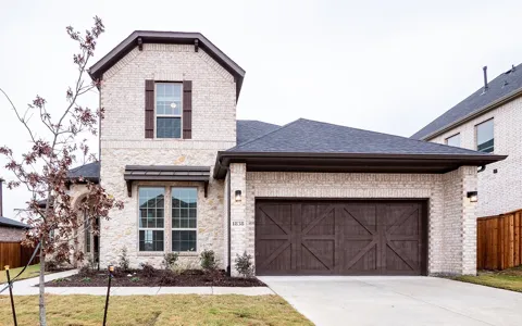 1838 Verona Lane