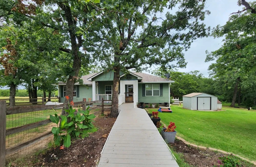 470 Private Road 3650 Paradise, TX 76073