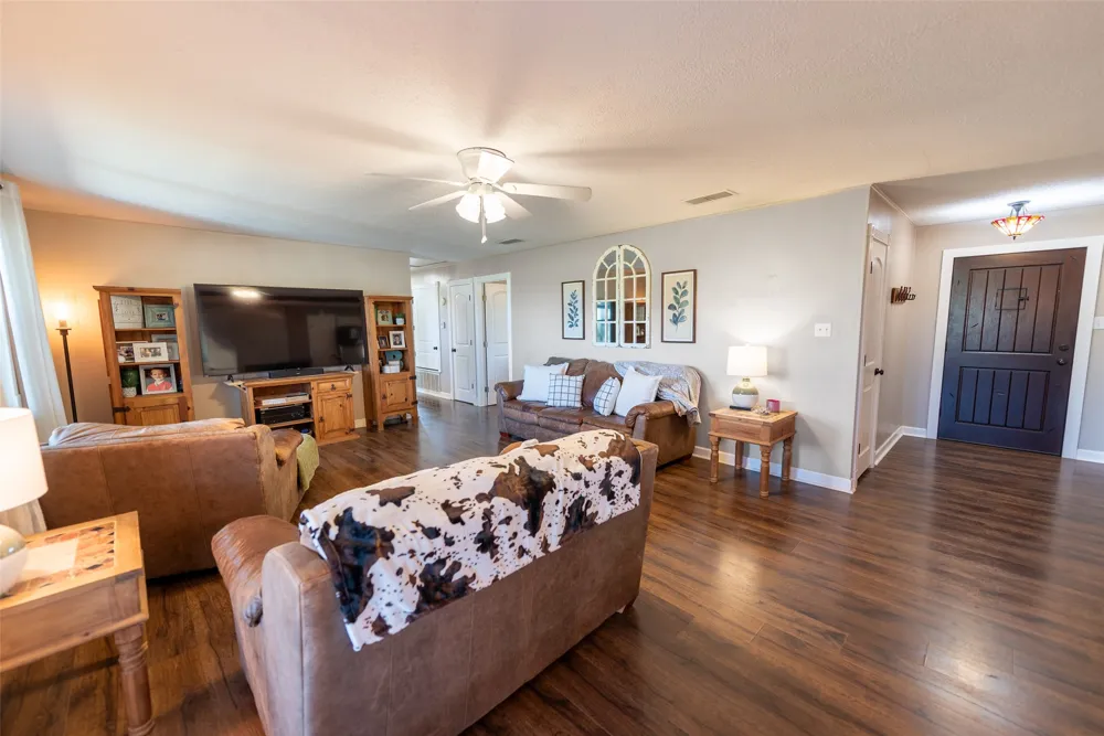 328 FM 900 Mount Vernon, TX 75457