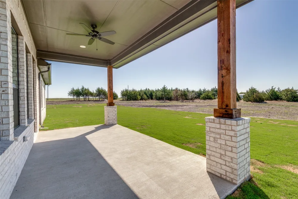 820 Evergreen Way Nevada, TX 75173