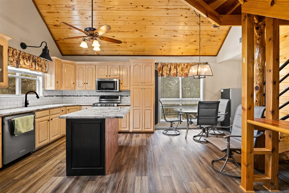5066 Bob O Link Rd Gilmer, TX 75645