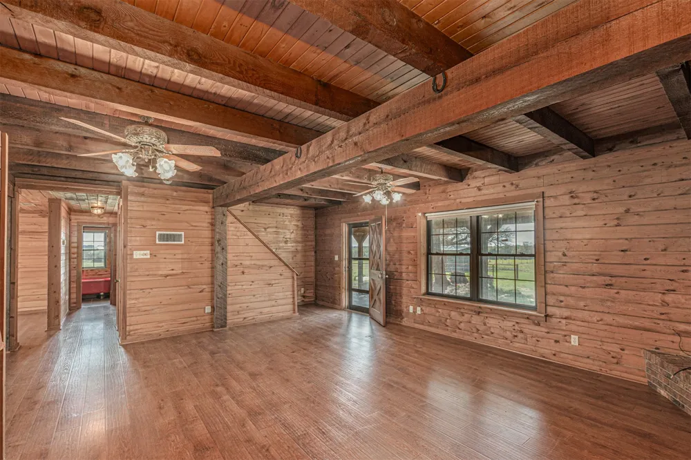 198 Vz County Road 4311 Ben Wheeler, TX 75754