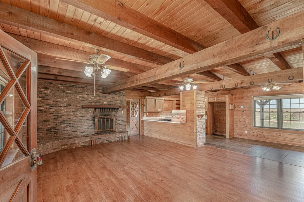 198 Vz County Road 4311 Ben Wheeler, TX 75754