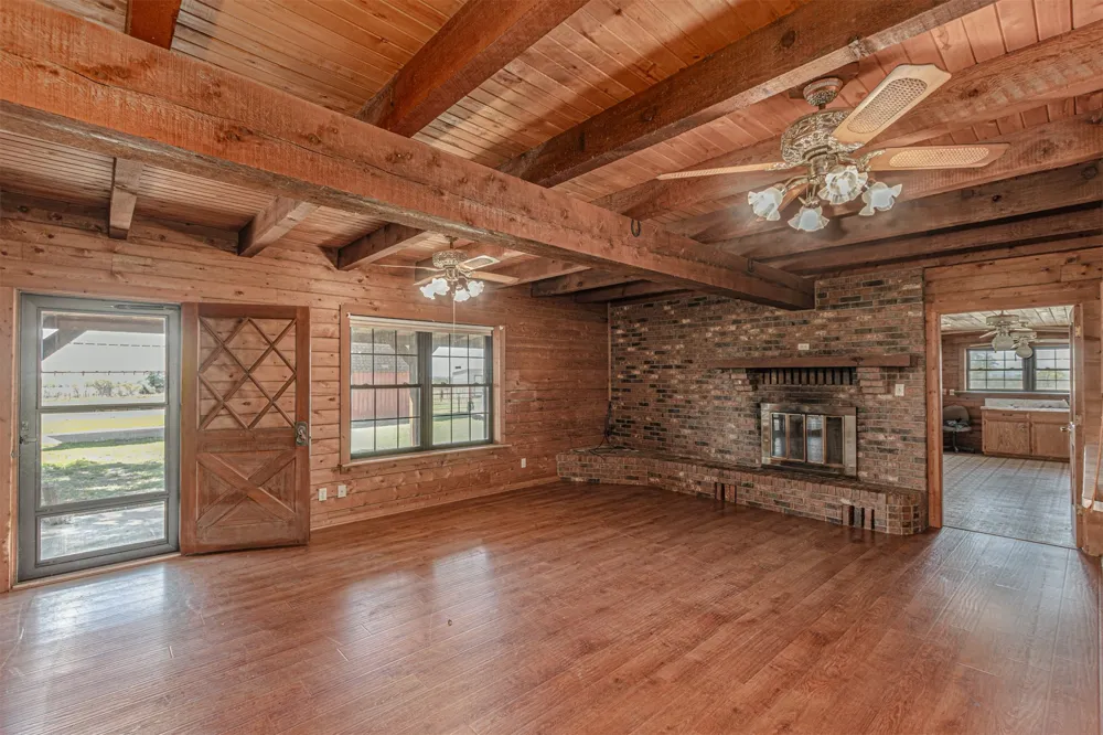 198 Vz County Road 4311 Ben Wheeler, TX 75754