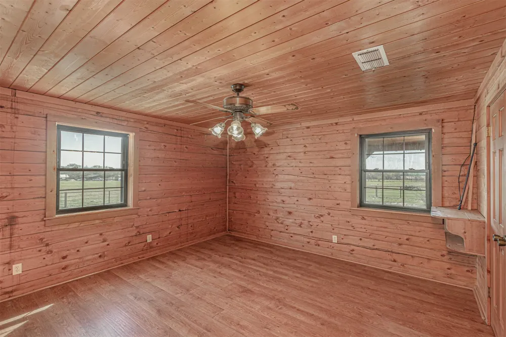 198 Vz County Road 4311 Ben Wheeler, TX 75754