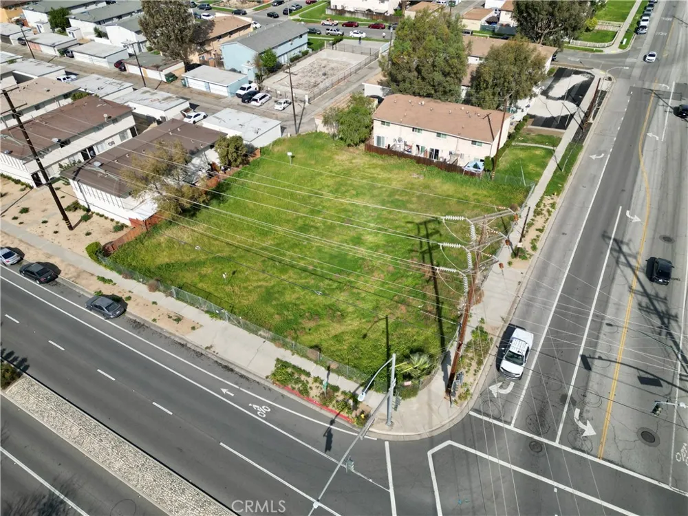 449 River Rd Corona, CA 92878