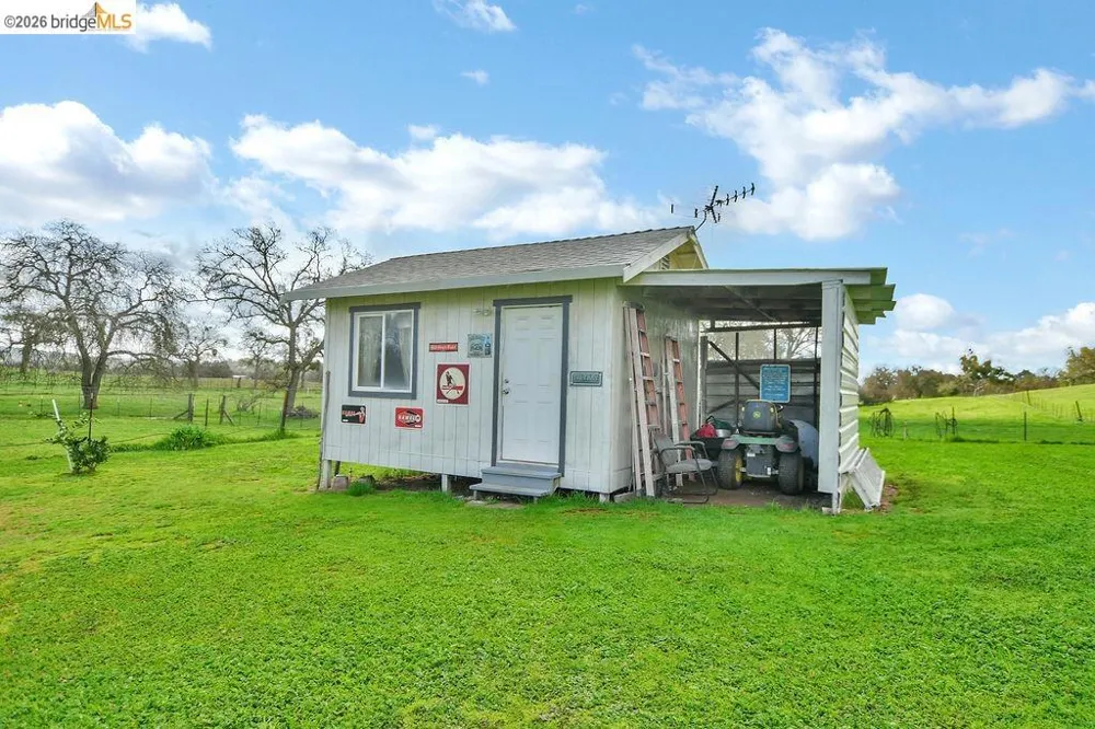 7550 Adams Ave Valley Springs, CA 95252