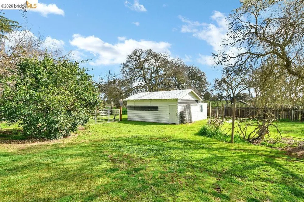 7550 Adams Ave Valley Springs, CA 95252