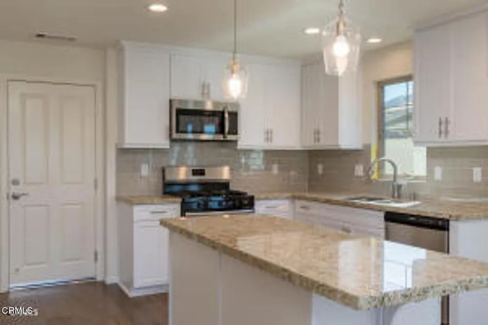 104 Main Street Piru, CA 93040