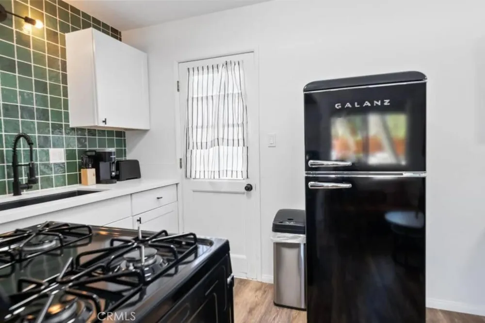 560 Edgemoor #5 Big Bear Lake, CA 92315