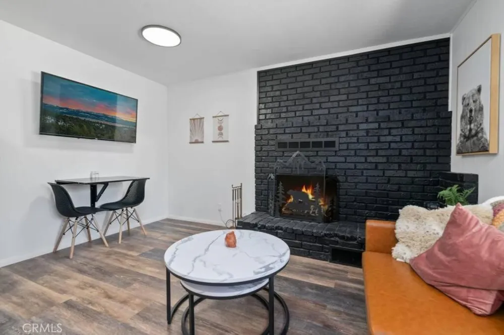 560 Edgemoor #5 Big Bear Lake, CA 92315