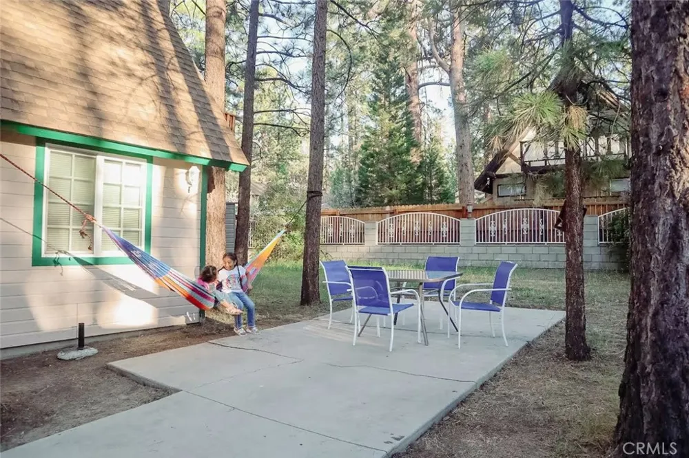 336 W Sherwood Big Bear City, CA 92314