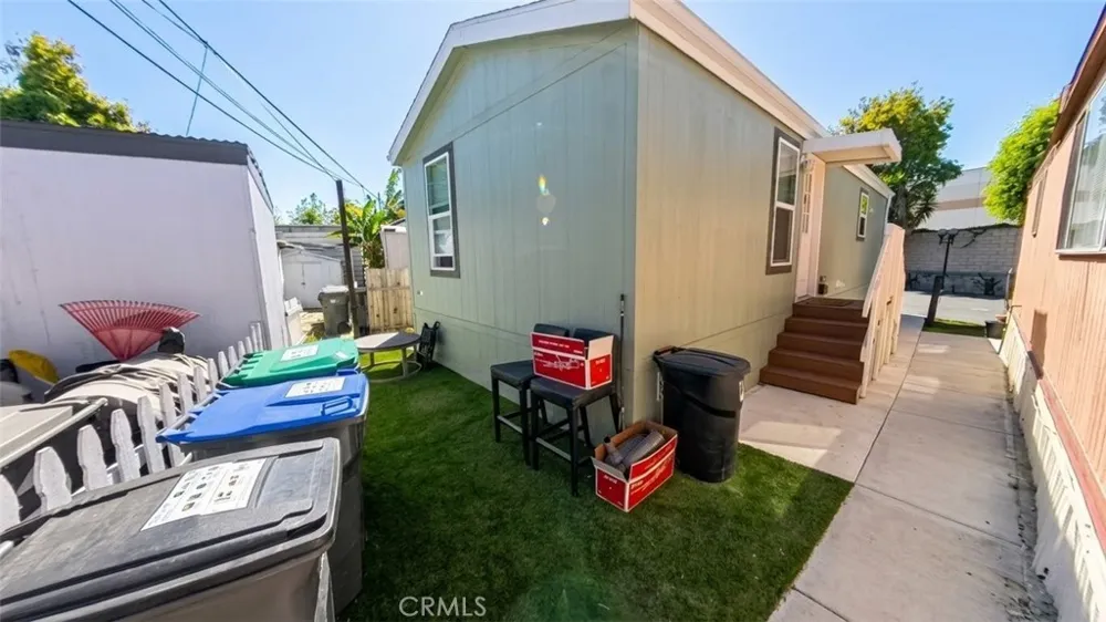 2767 W 1st #12 Santa Ana, CA 92703