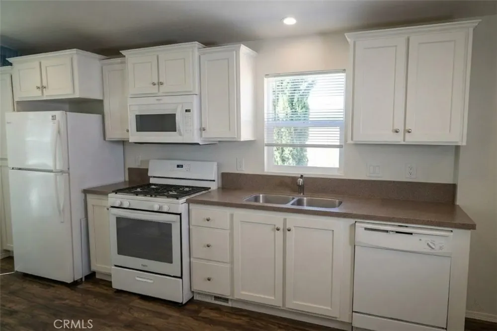 2767 W 1st #12 Santa Ana, CA 92703