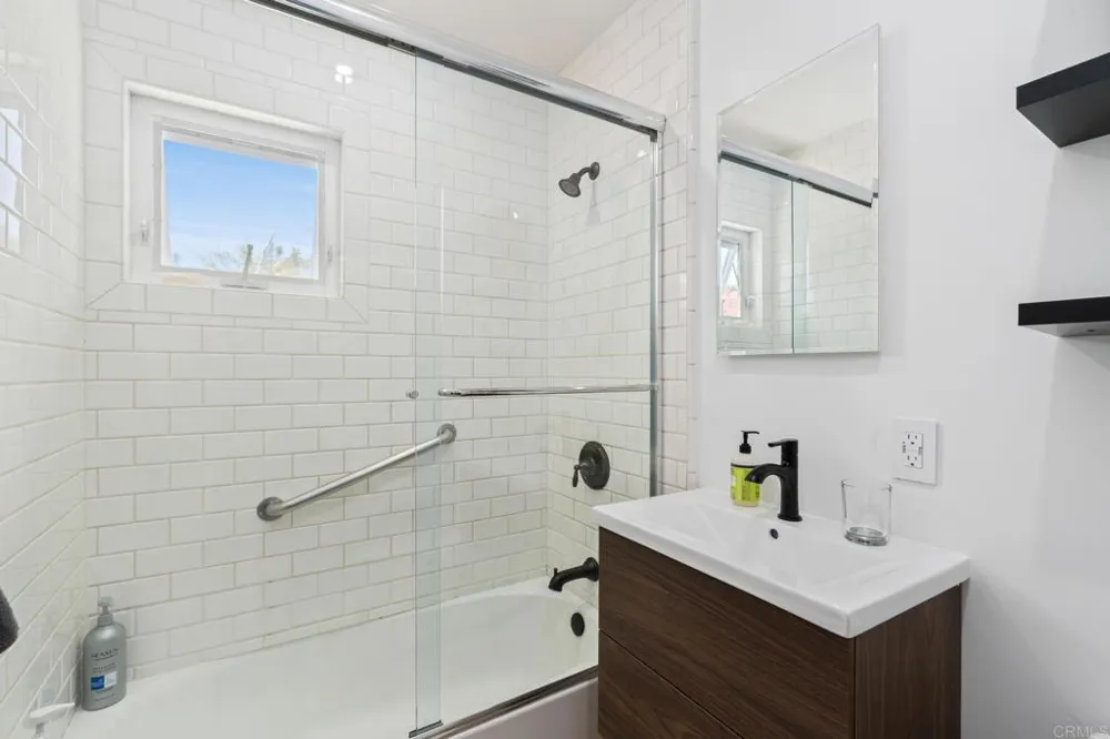 219 24th St Del Mar, CA 92014