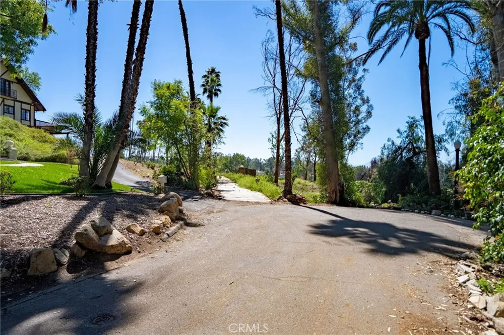 6480 Hawarden Riverside, CA 92506