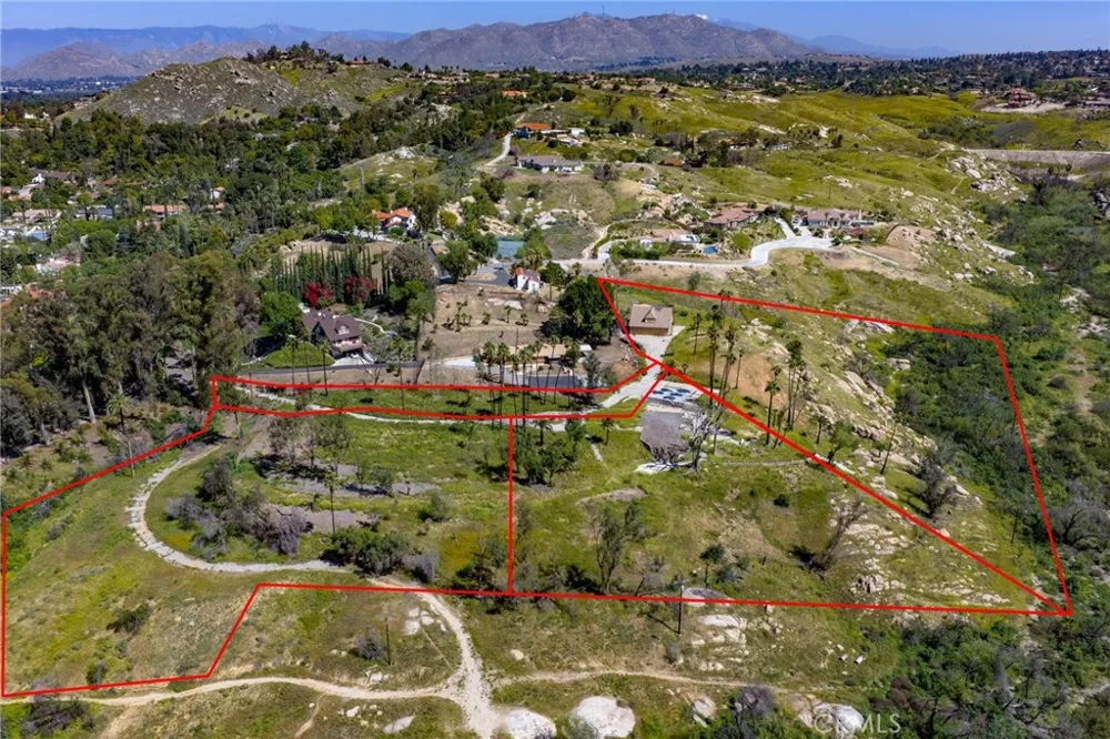 6480 Hawarden Riverside, CA 92506
