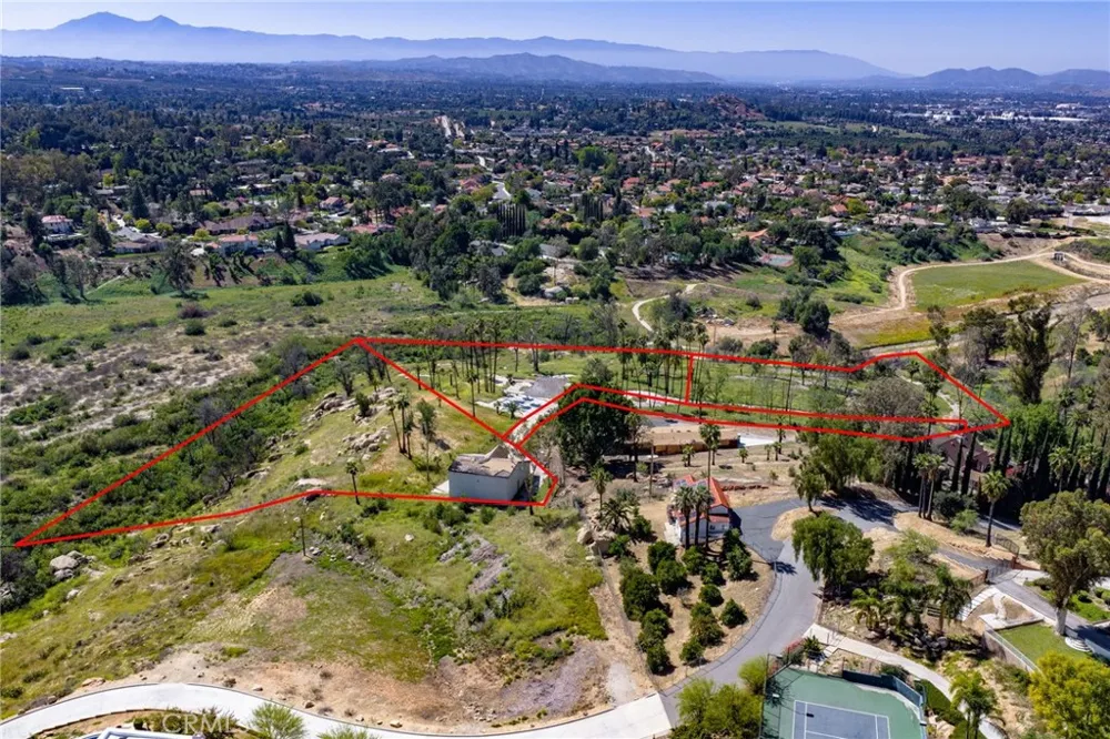 6480 Hawarden Riverside, CA 92506