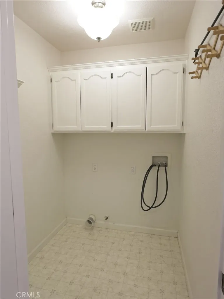 14279 Carnegie Magalia, CA 95954