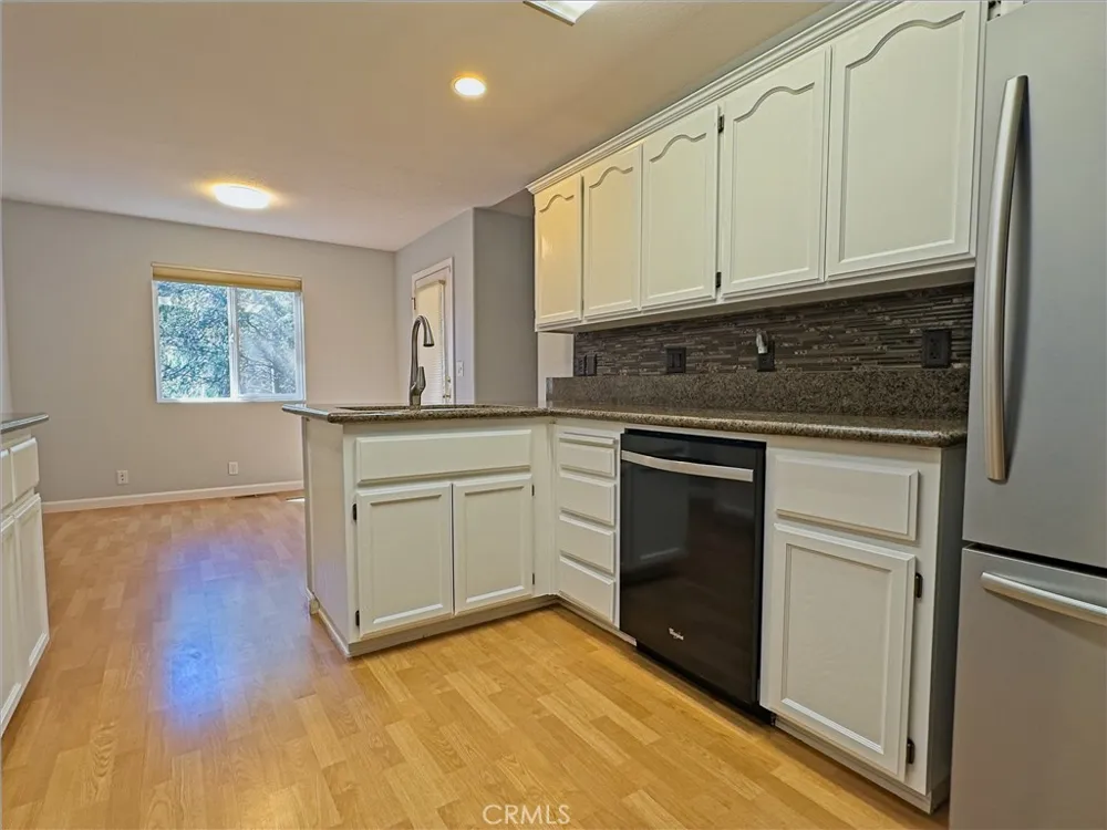 14279 Carnegie Magalia, CA 95954