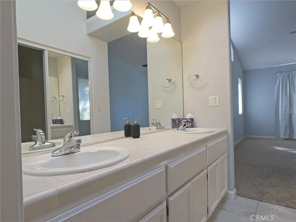 14279 Carnegie Magalia, CA 95954