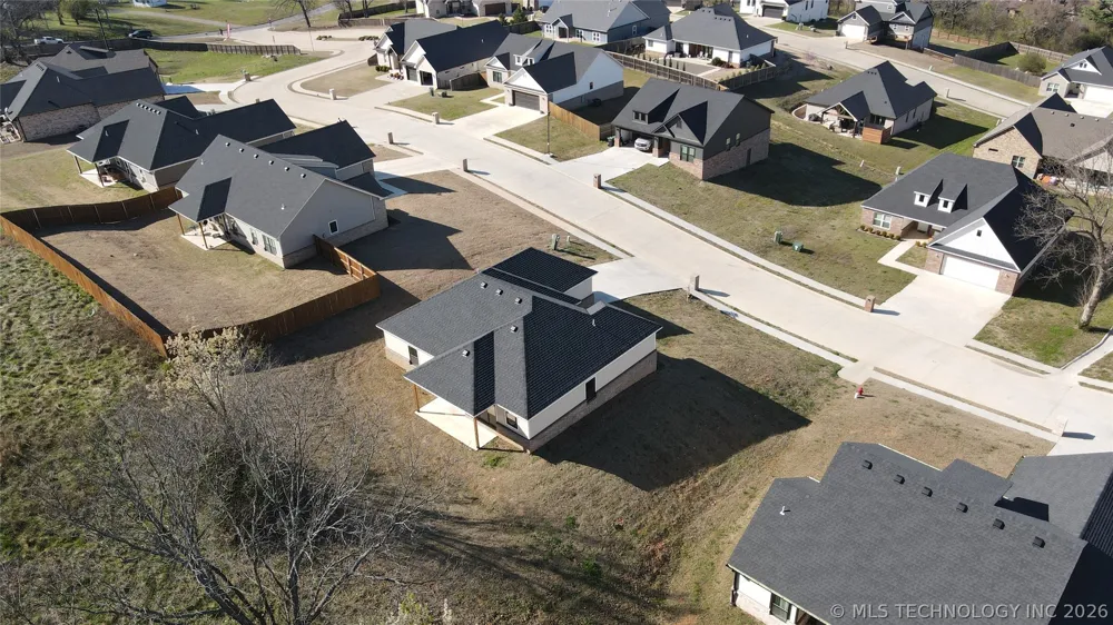 824 E Harlan Drive Tahlequah, OK 74464