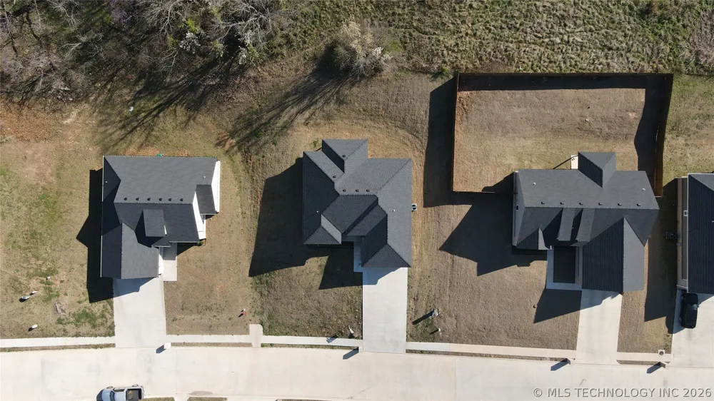 824 E Harlan Drive Tahlequah, OK 74464