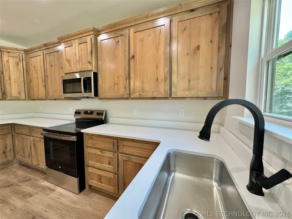 824 E Harlan Drive Tahlequah, OK 74464